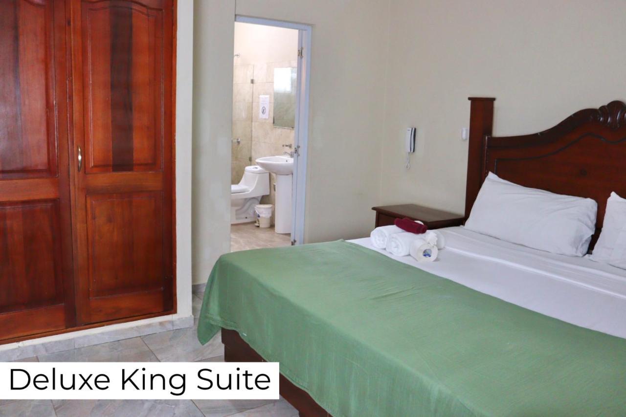 Hotel Enrique II Zona Colonial Vista Al Malecon Santo Domingo Bagian luar foto